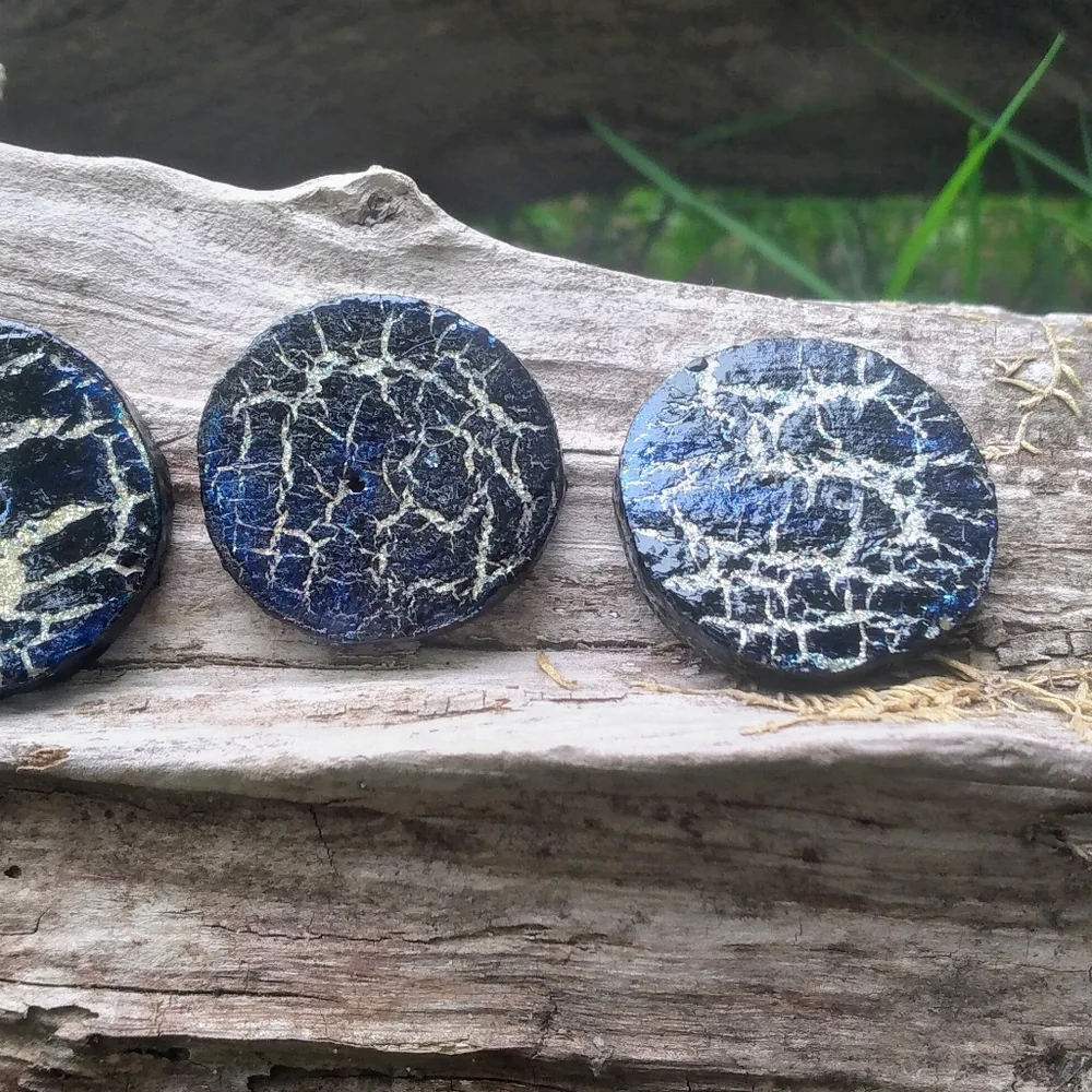Handmade Buttons - Picture 5 of 5